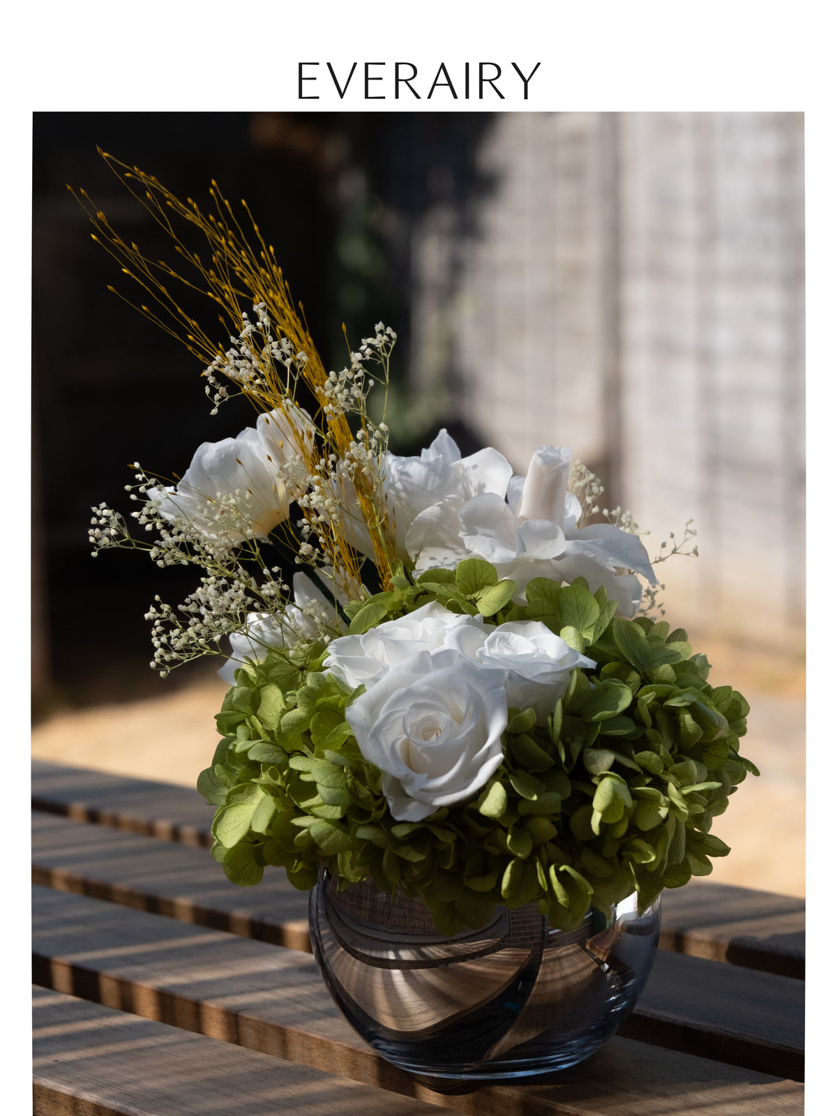 Gardenia Snow - Preserved Flower Arrangement